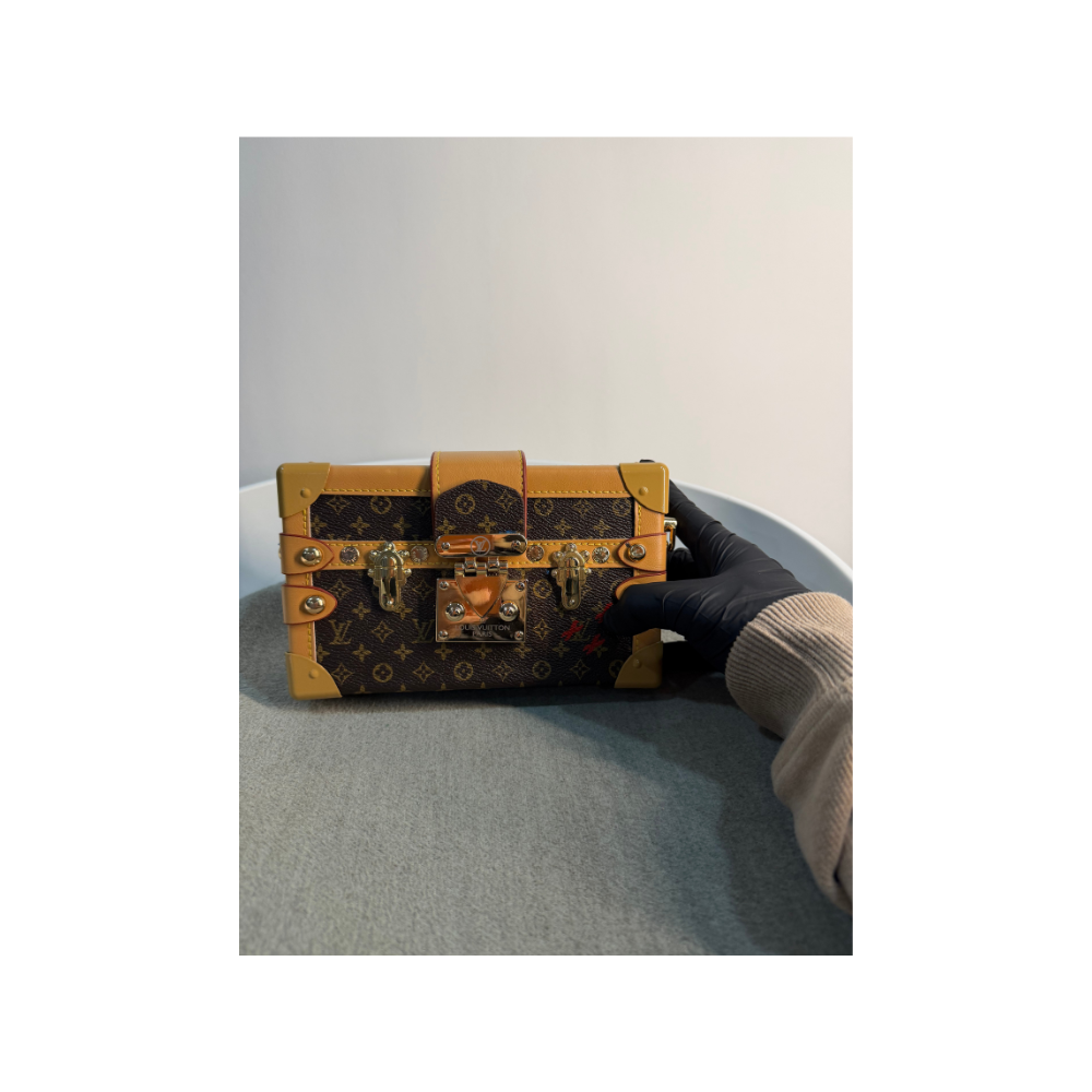 Lv Formow
