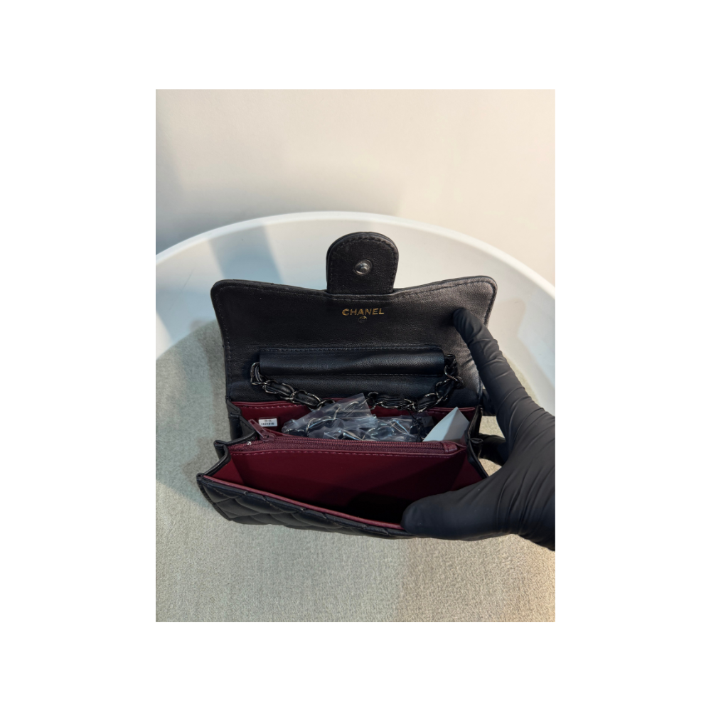 Mini Chanel