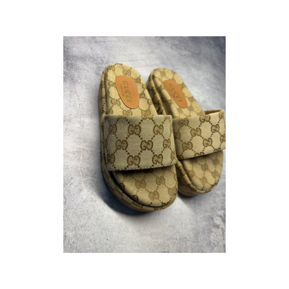 GG Slippers Sasta