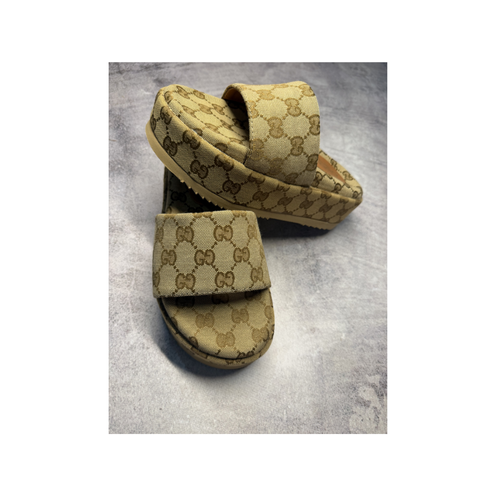 GG Slippers Sasta