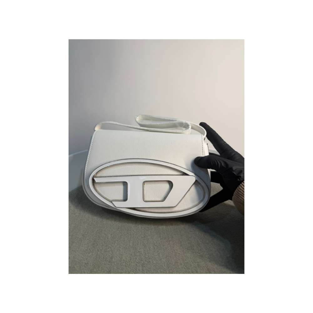 Diesel White mood